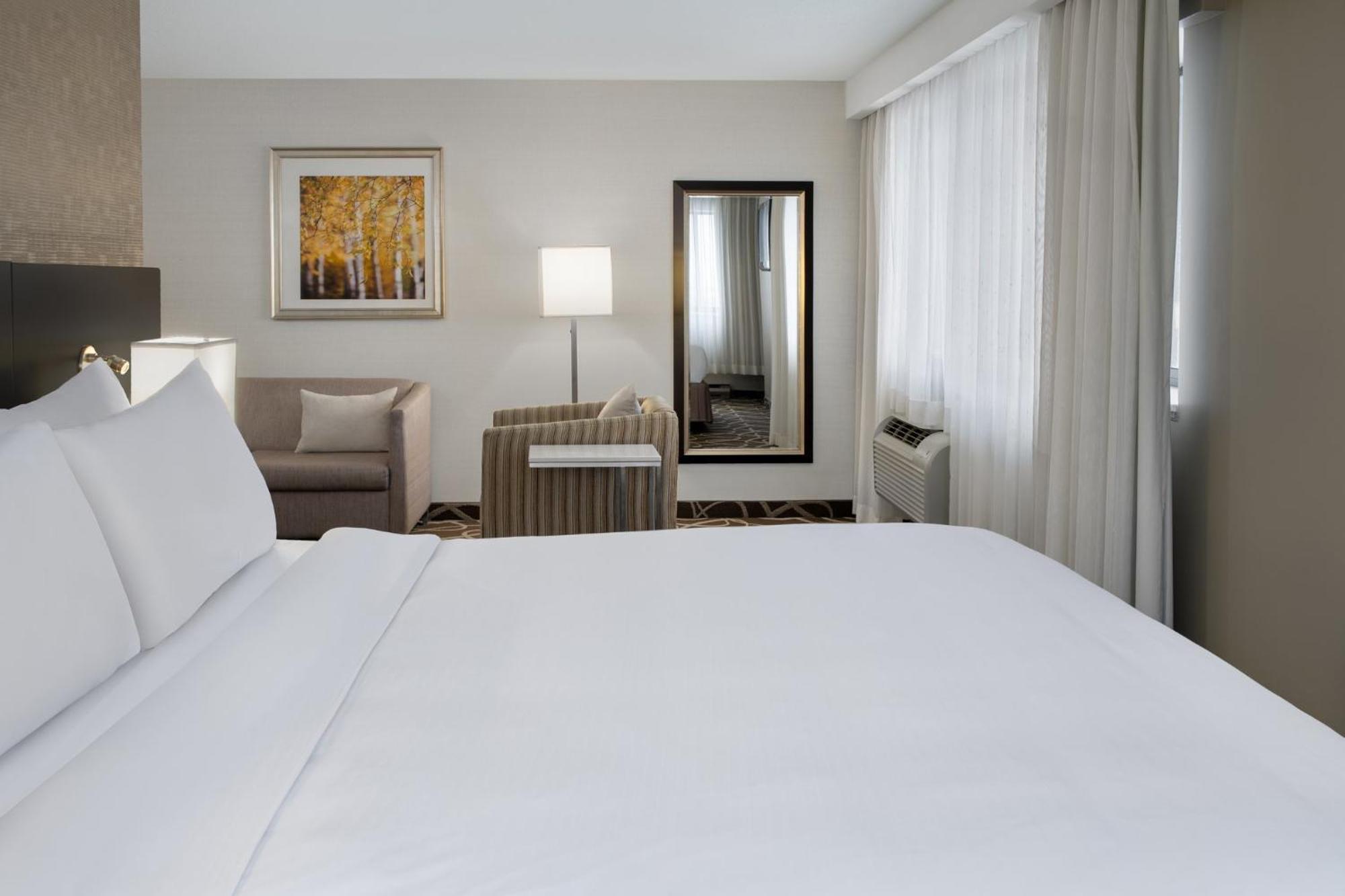 Hotel Crowne Plaza Kitchener-Waterloo By Ihg Zewnętrze zdjęcie